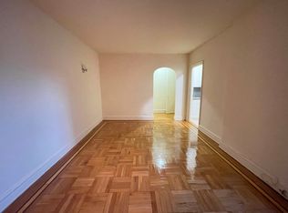 41-00 43rd Ave #1B, Sunnyside, NY 11104