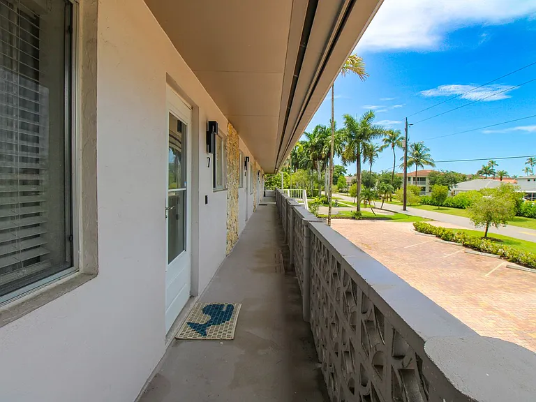 1686 Blue Point Ave #B7 — Photo 9