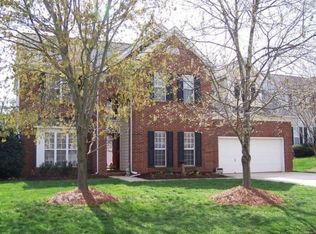 9218 Olivia Ln, Charlotte, NC 28277