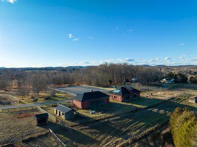 445 Walling Dr, Piney Flats, TN, 37686