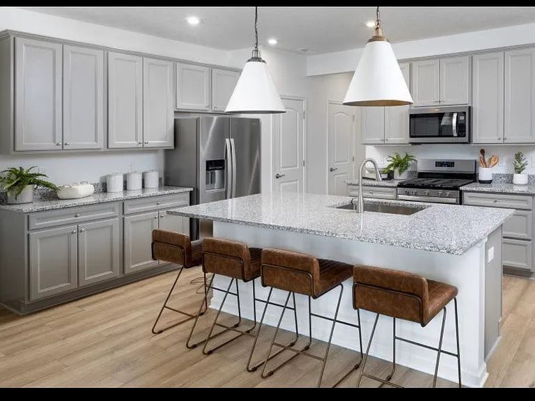 3346 Abberley Dr — Photo 1