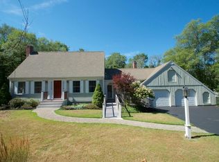 10 Fairwood Dr, Pembroke, MA 02359