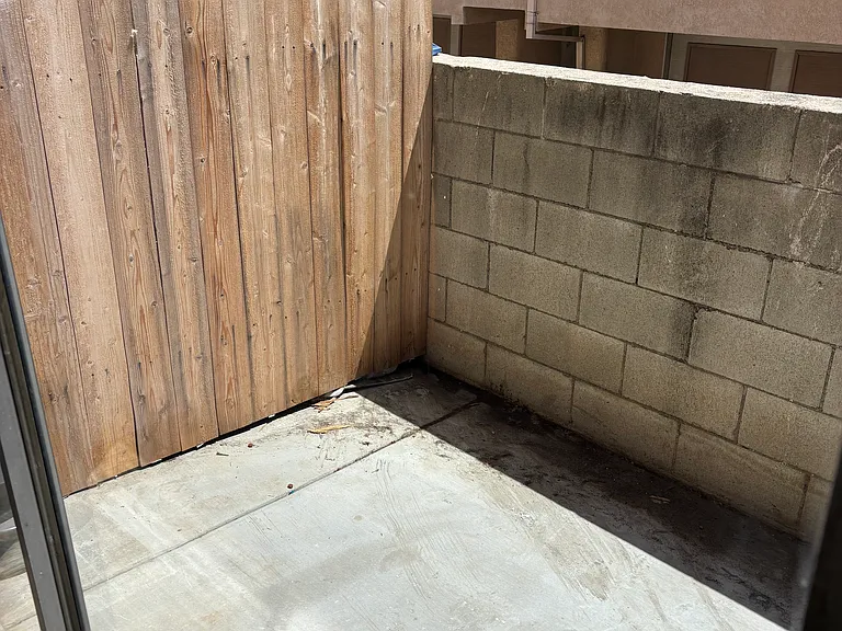 1517 Acacia #13 — Photo 7