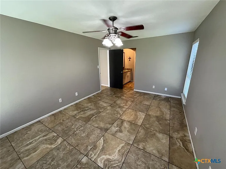 519 Rattan Dr — Photo 16