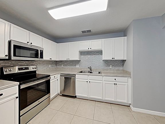 3rd image of 119 Lake Emma Cove Dr