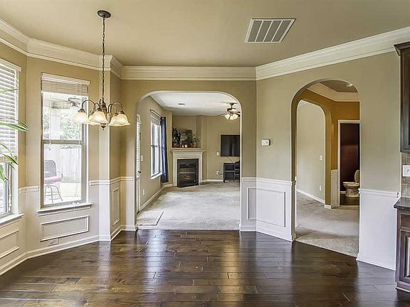 4th image of 276 Oak Branch Dr