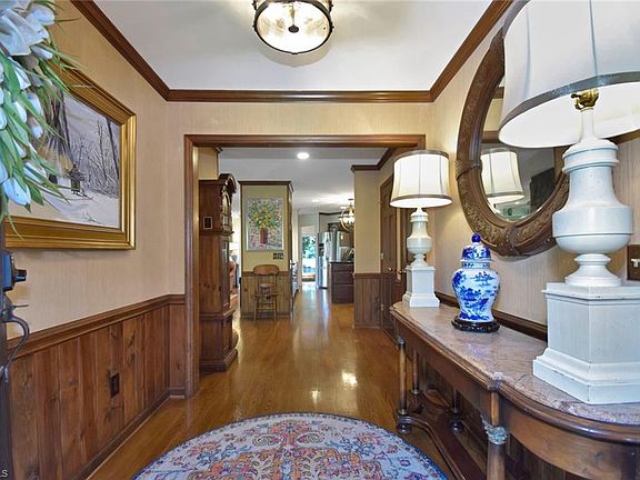 4th image of 510 Berry Mountain Dr