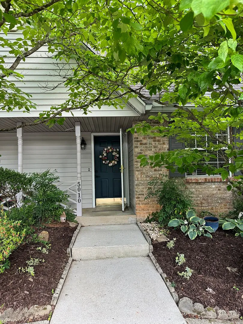 5010 Trace Manor Ln, Knoxville TN 37912 — Photo 1