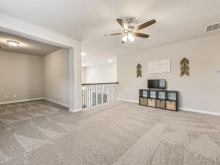 18407 Kilbowie Pl — Photo 32