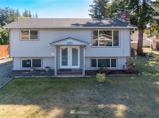 1504 Avon Ave, Burlington, WA
