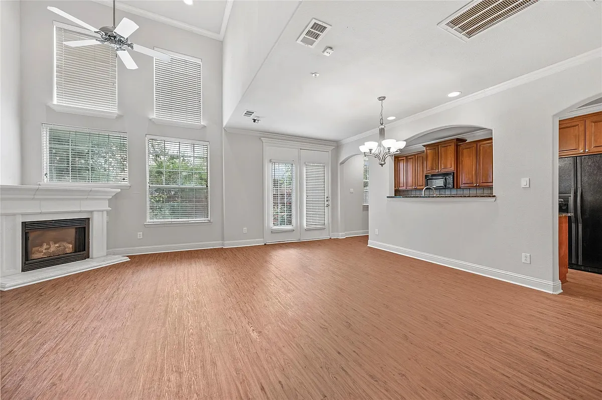 Building Photo - 4404 Honfleur Ct