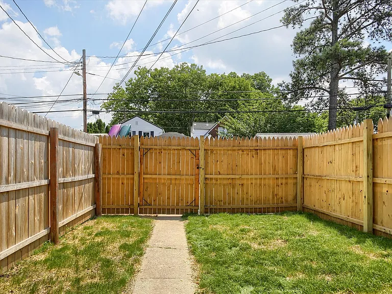 3117 N 6th St — Photo 25