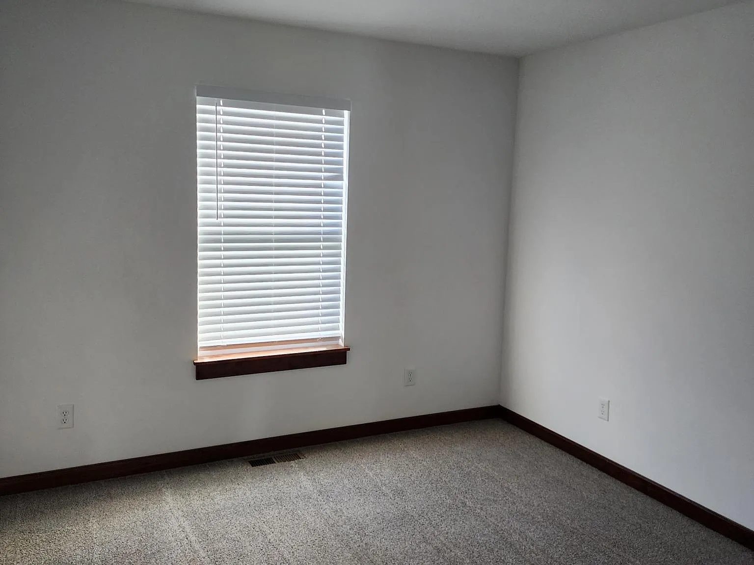 4550 Douglas Fir Rd — Photo 4