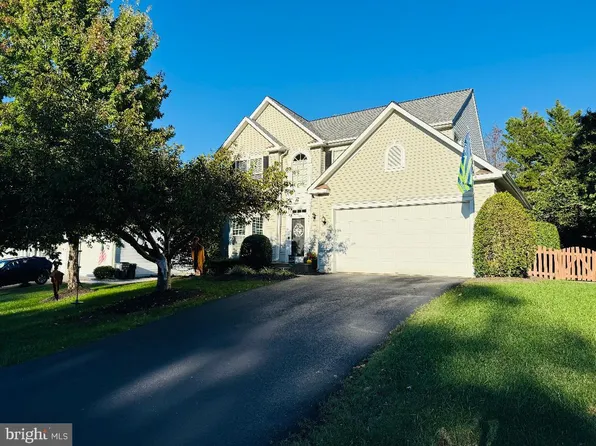 10015 Carters Grove Rd, Fredericksburg, VA 22408