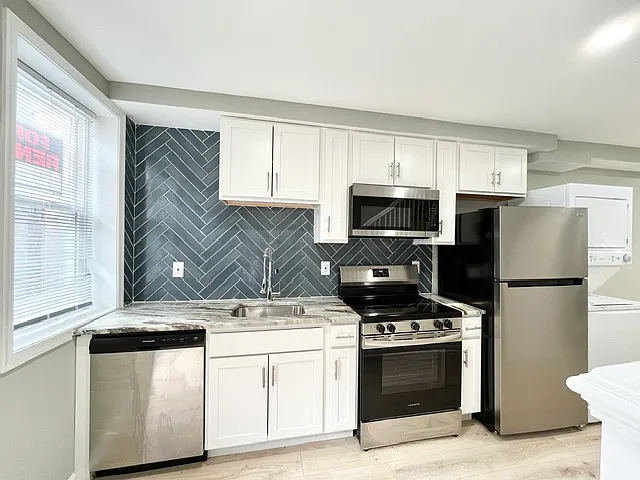935 S Belnord Ave — Photo 5
