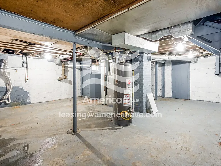 1774806_013_basement_13703510.jpg