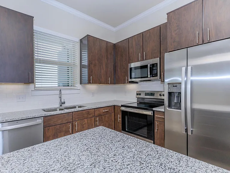 7600 Mason Rd — Photo 3