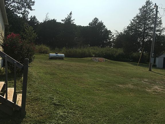 3rd image of 10201 Banner Oaks Ln