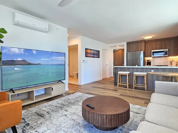 1515 Liona St, Honolulu, HI