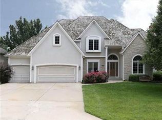 5421 NE Northgate Xing, Lees Summit, MO 64064