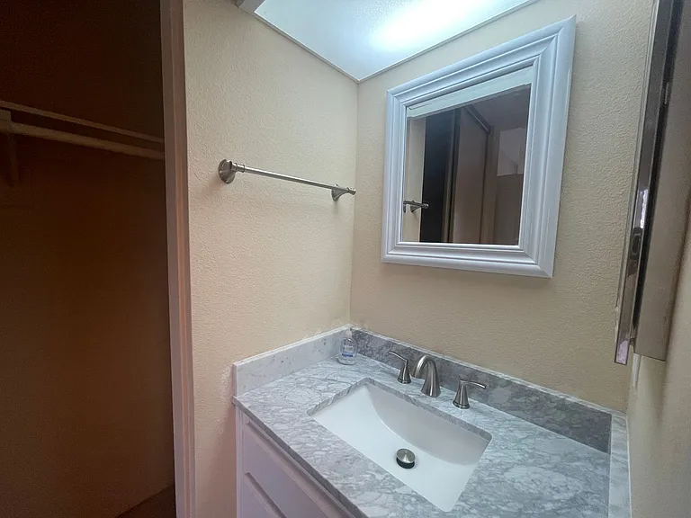 58 Gavilan #2 — Photo 8
