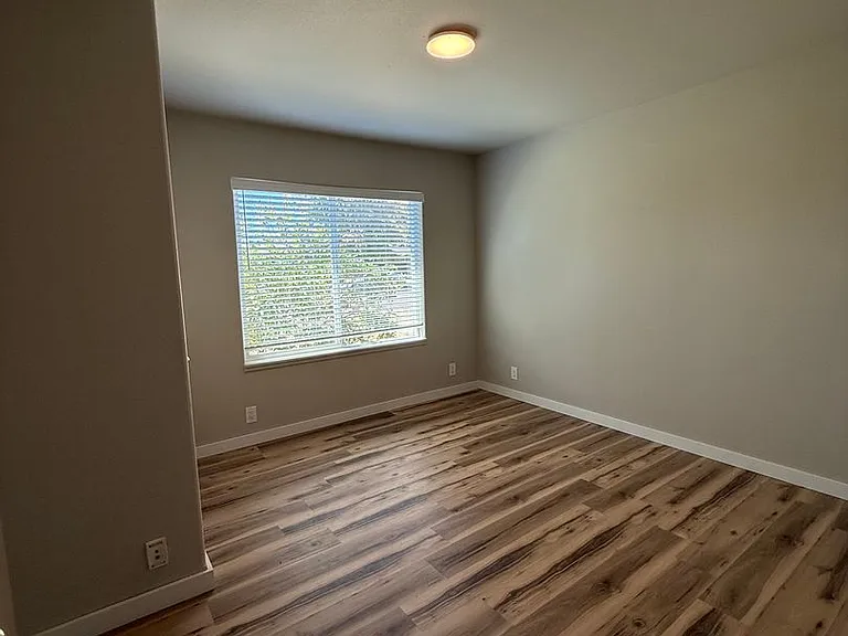 410 - 11th Ave 4-Plex — Photo 3