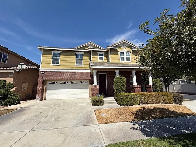 4557 Brandi Ln — Photo 2