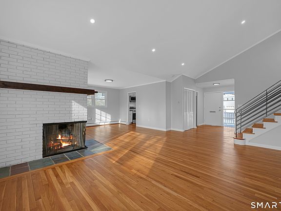 2nd image of 25 Hilldale Road
