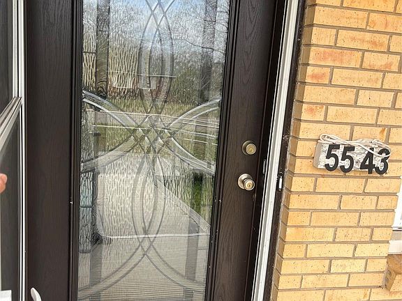 2nd image of 5543 Oakcrest Rd