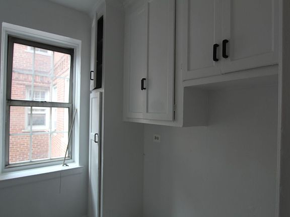 5th image of 400 E 17th St #5H