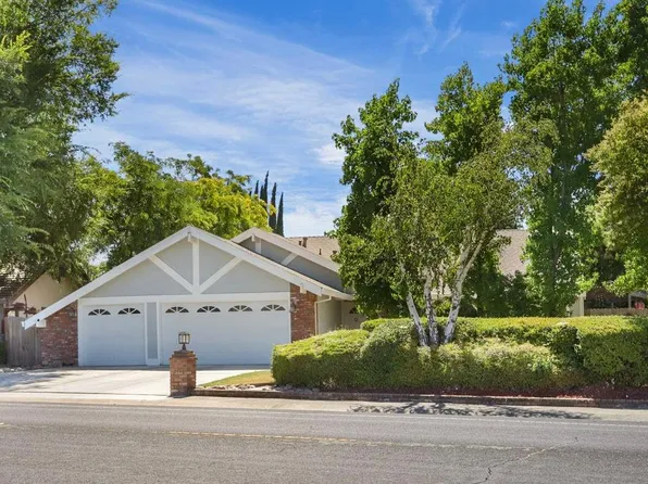 6785 S Land Park Dr, Sacramento, CA 95831