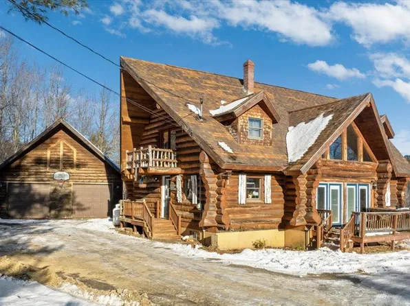 11 Hathaway Hill Road, Livermore, ME 04253