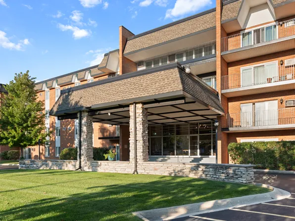 4221 Saratoga Ave APT 101A, Downers Grove, IL 60515