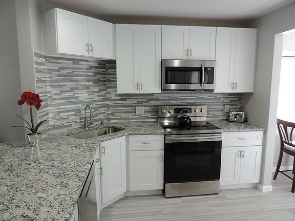 2nd image of 239 Woodland Dr #239