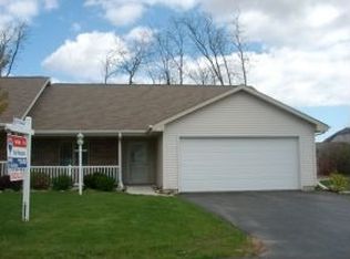 2575 Havenwood Dr, Oshkosh, WI 54904