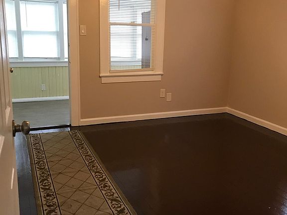 3rd image of 1437 Hamlet Ave #1