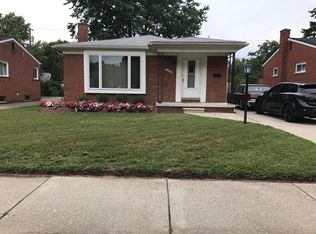 30800 Florence St, Garden City, MI 48135
