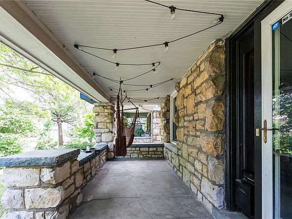 5th image of 334 Jackson Ave