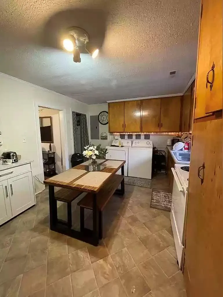 18 Sunset Ridge Dr — Photo 2