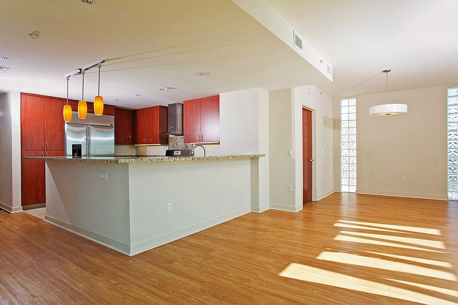 2nd image of 3415 6th Ave #300