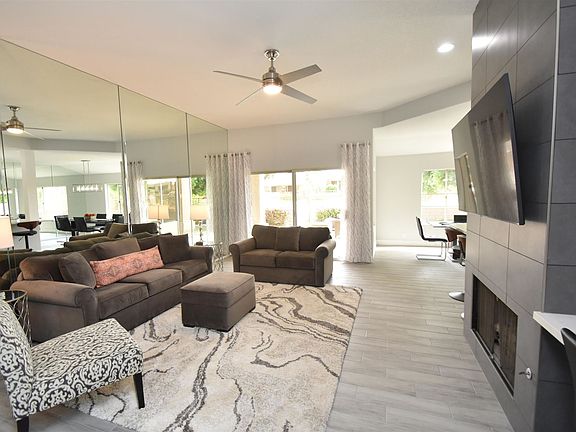 2nd image of 48222 Calle Florista