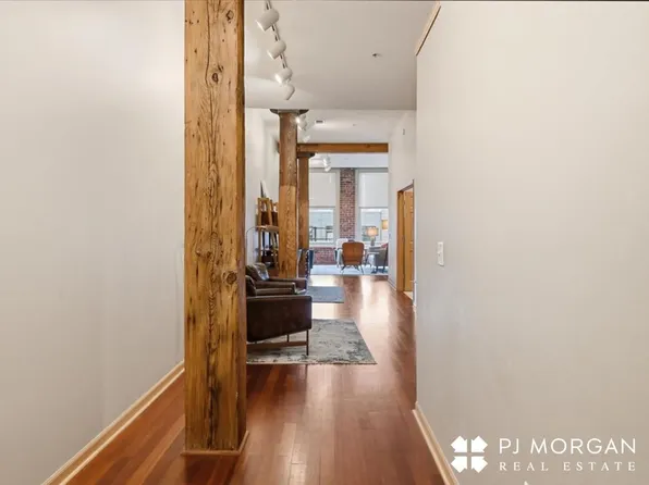 The Mayfair, 1119 Howard St #302, Omaha, NE 68102