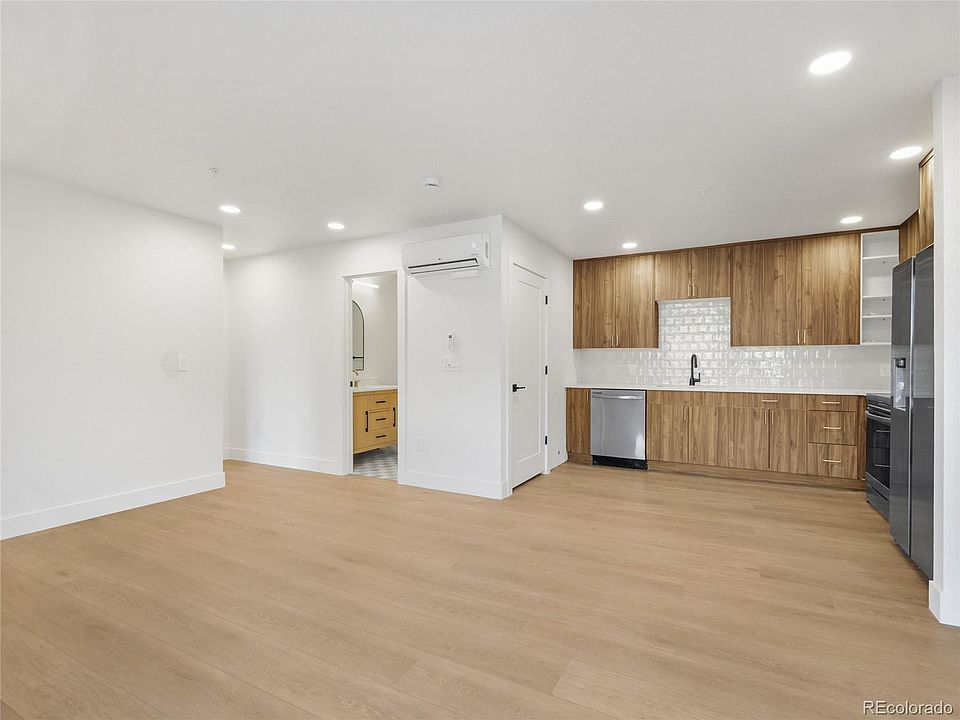 1st image of 27972 Meadow Dr Unit 120