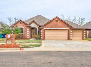 3716 Saint Augustine St, Mustang, OK 73064