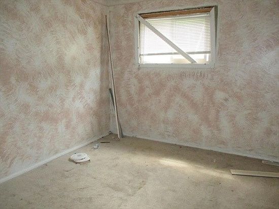 2nd image of 840 Gaylord Ave