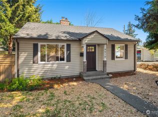 9910 35th Ave SW, Seattle, WA 98126