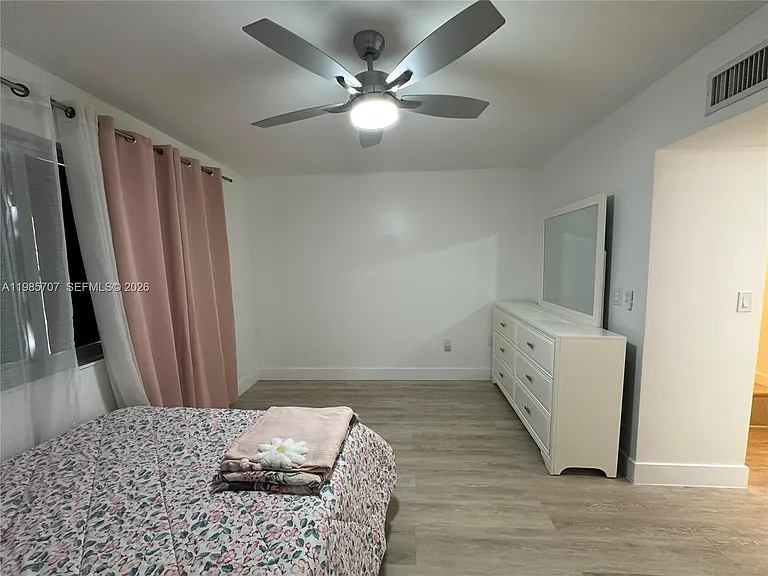 10900 SW 104th St #322 — Photo 13