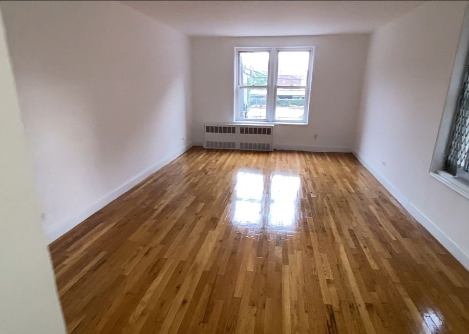 1st image of 2112 Starling Ave APT 1I