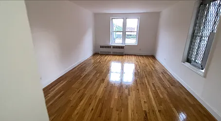 2112 Starling Avenue, #1I