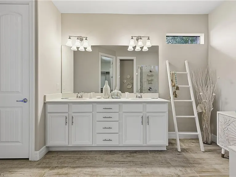 7209 Wilton Dr — Photo 13